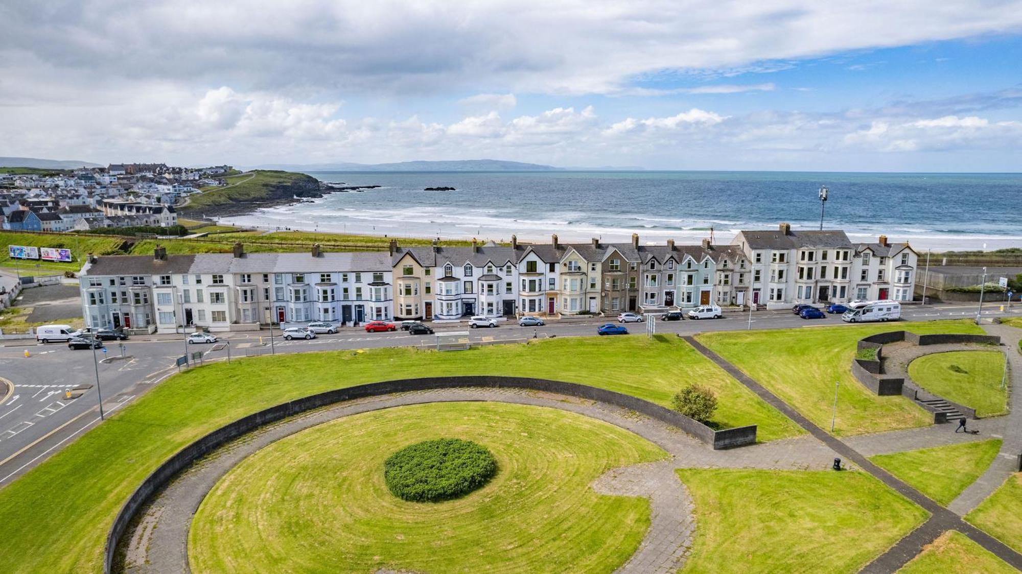 Апартаменты 5 Dunluce Park - Portrush By The Sea Экстерьер фото