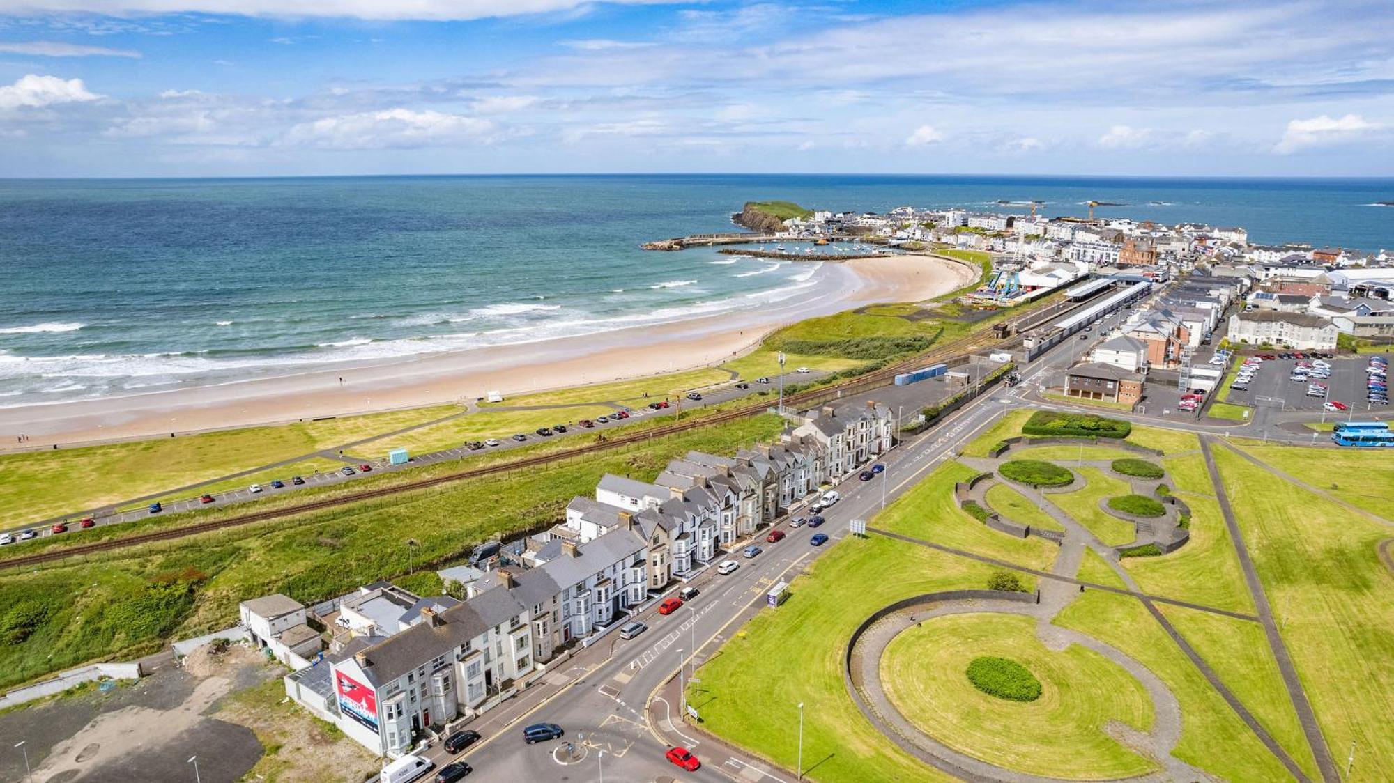 Апартаменты 5 Dunluce Park - Portrush By The Sea Экстерьер фото